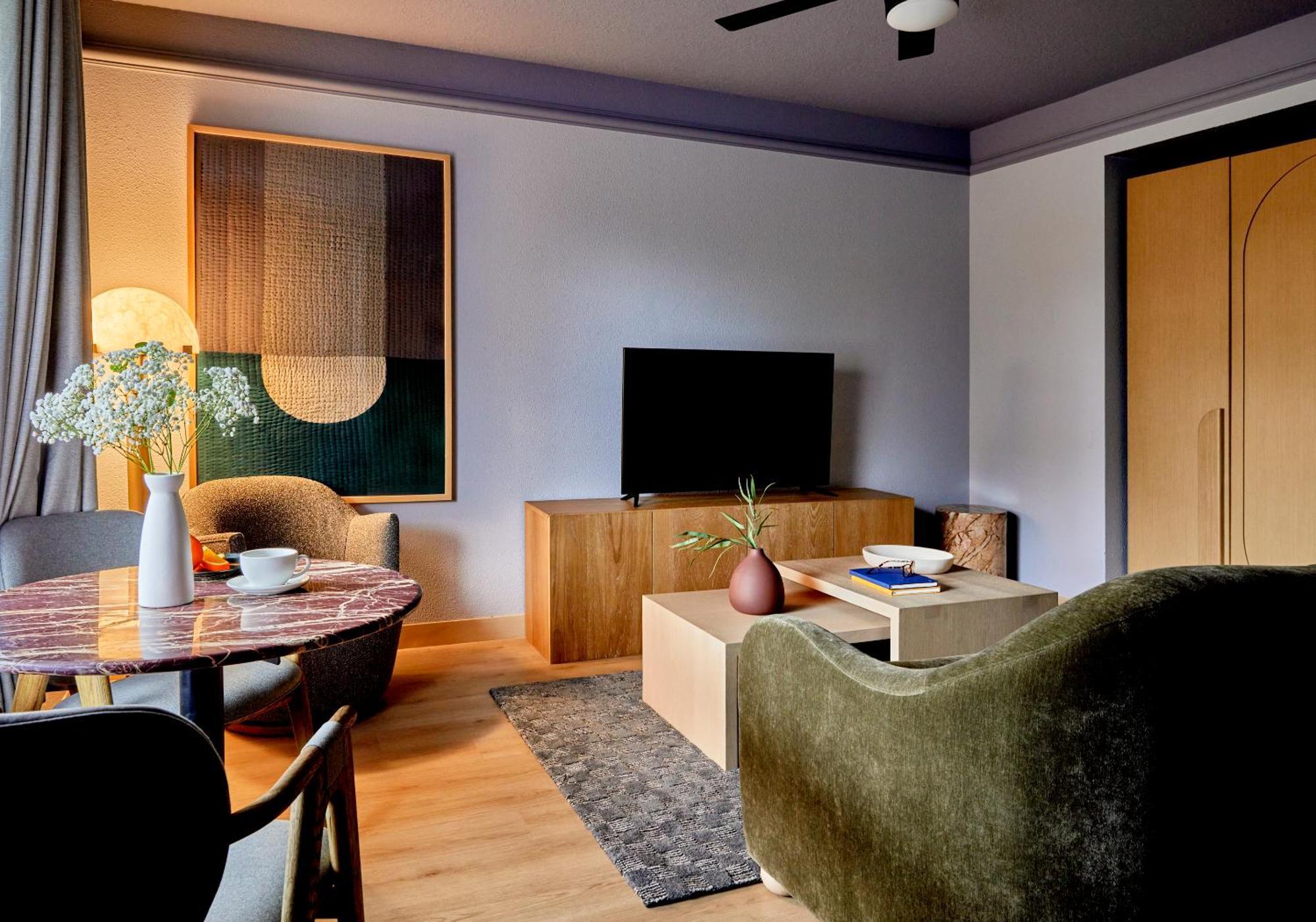 Sonder Cirrus Hotel 3*
